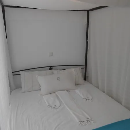 Naxos Garden Apartment