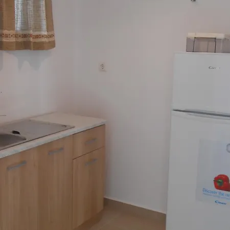 Naxos Garden Apartment